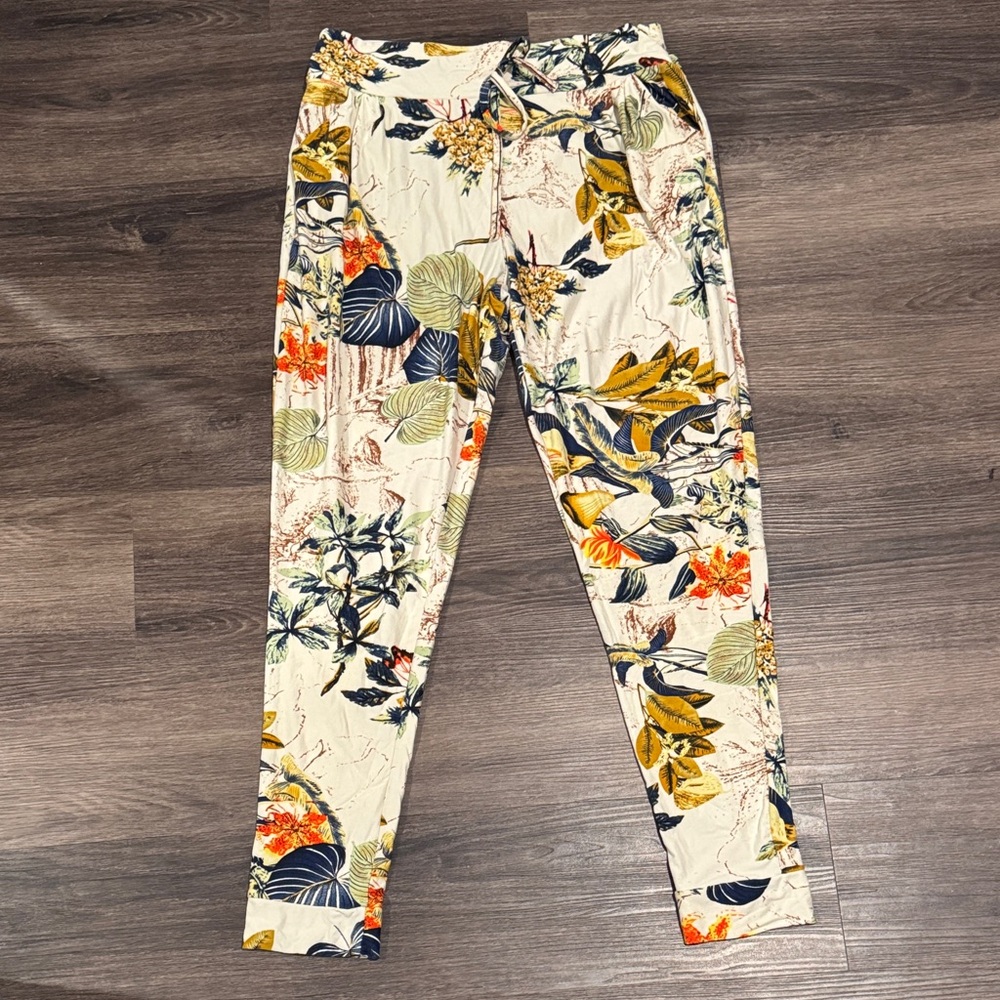 WinWin Floral Print Pants - Cream, Green, Orange